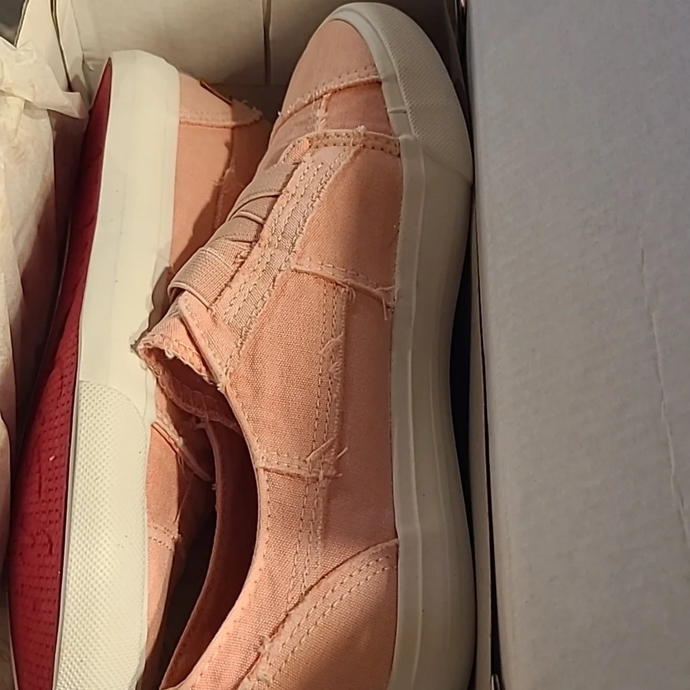 Blowfish Malibu Marley Peach Cream Washed Slip On Sneakers